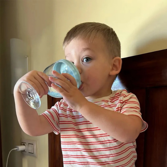 Peuter tilt blauwe WineGlass Sippy Cup trots omhoog – BPA-vrije babybeker